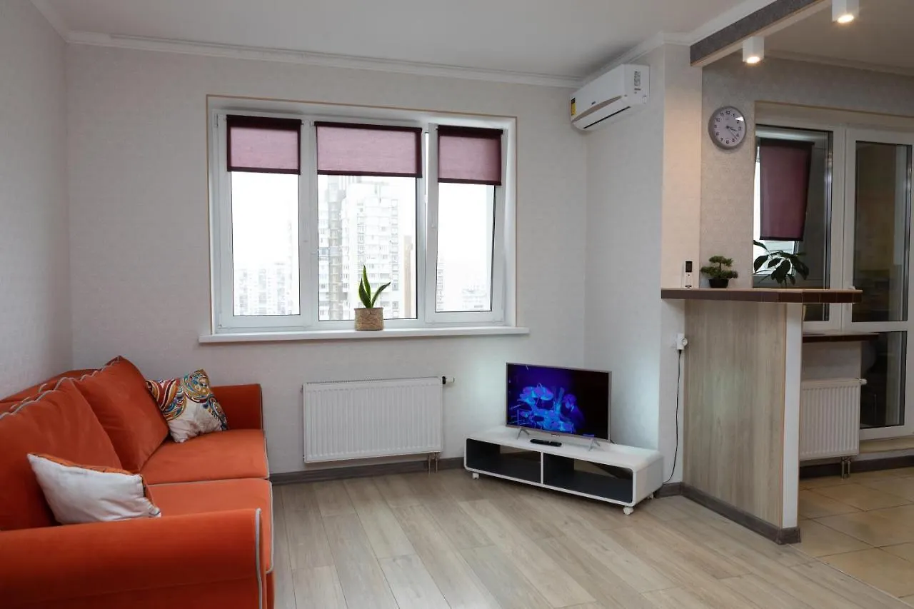 Апартаменты В Жк Friendly House,Метро Левобережная Kiev